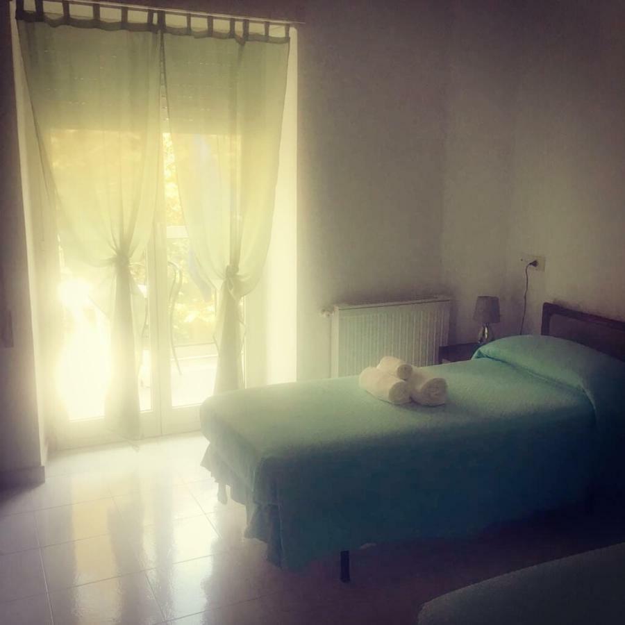 B&B Miramare Санта Маринела Екстериор снимка